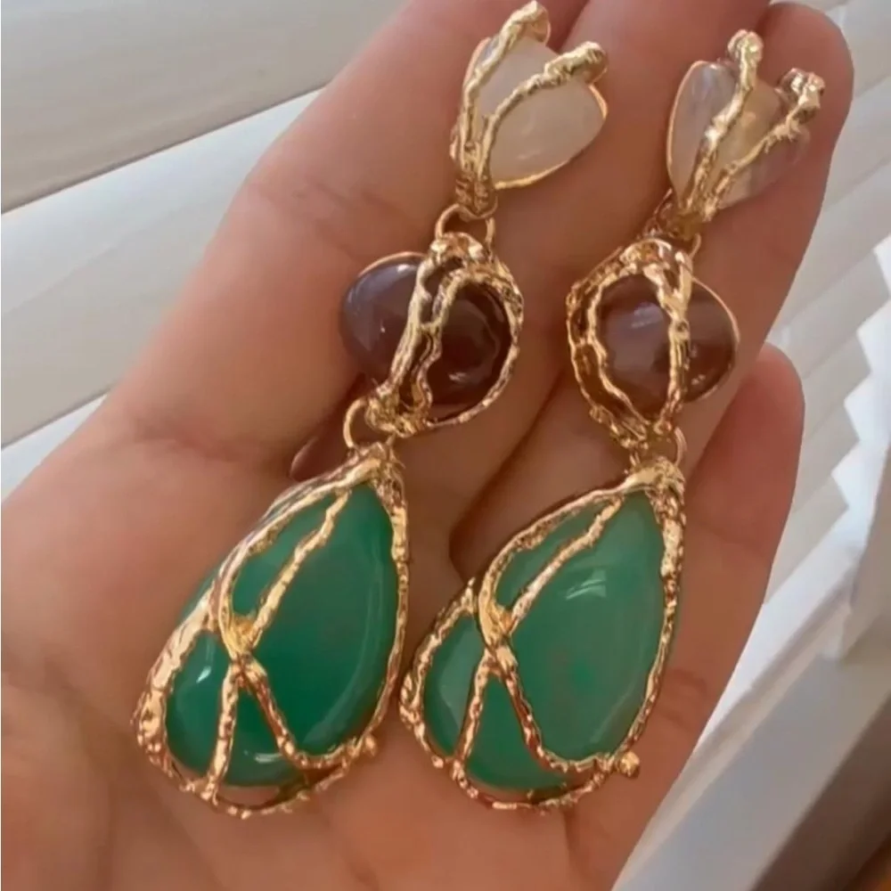 NEW Luxe Gold Emerald Drop Earrings